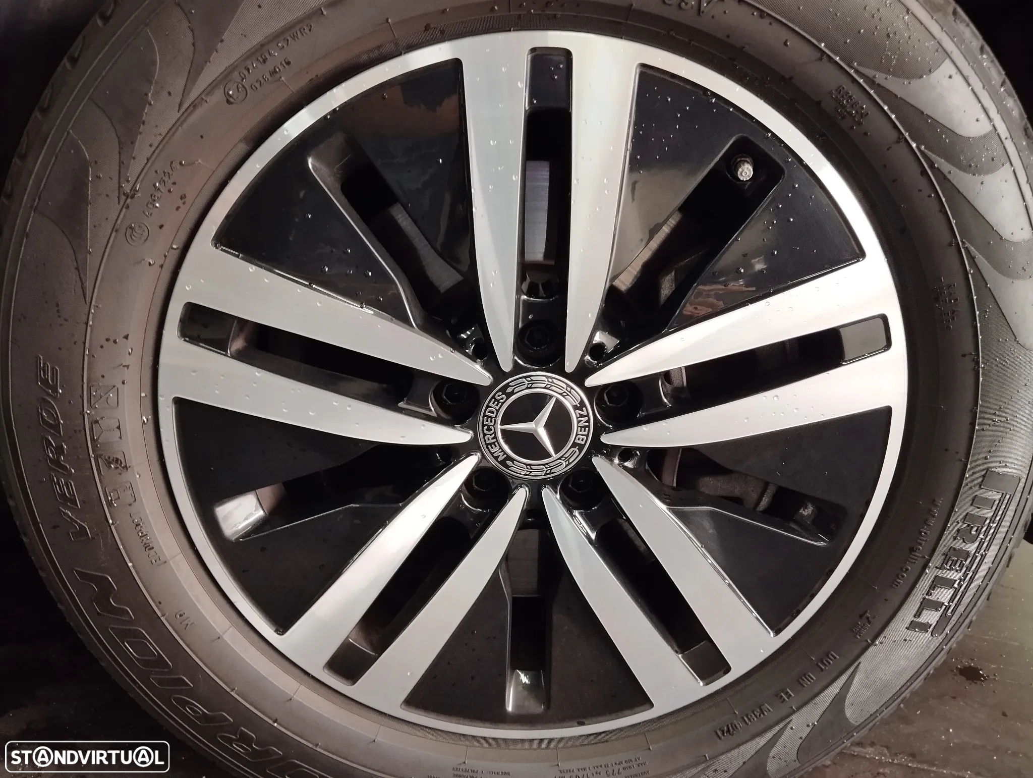 Mercedes-Benz GLB 200 d Style - 11