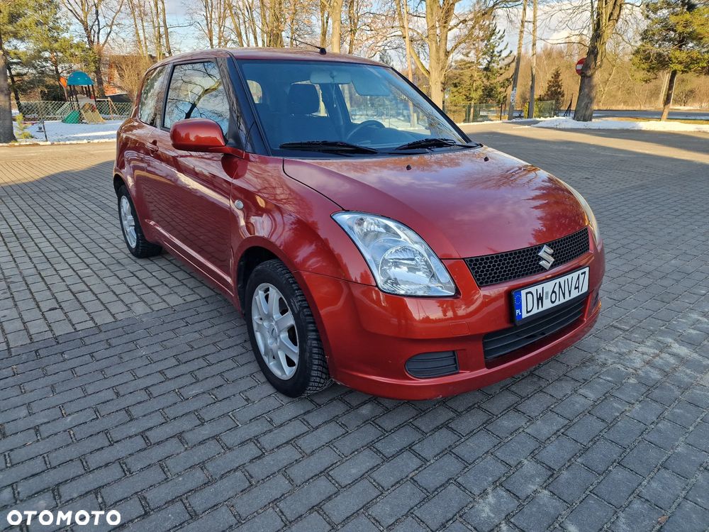 Suzuki Swift 1.3 Club - 3