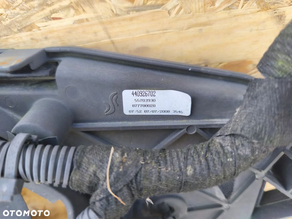 WENTYLATOR WIATRAK CHŁODNICY 440926702 OPEL CORSA D - 2