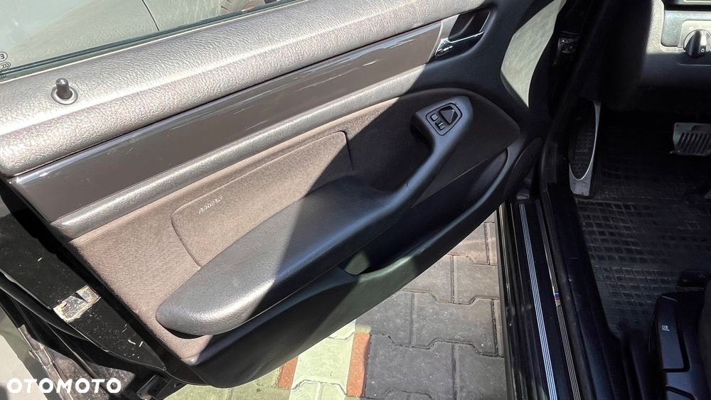 BMW Seria 3 - 15