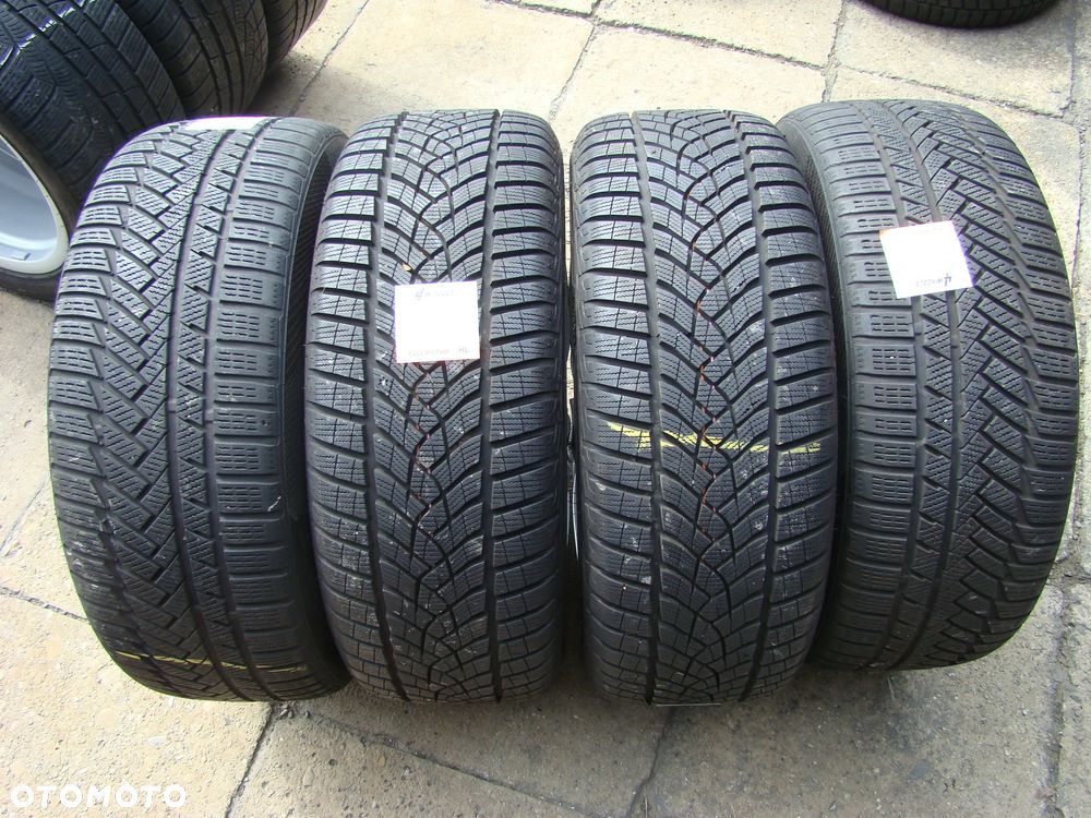 a372 5x112 Audi A6 C7 A6 Allroad C6 A8 D2 8jx18 opony zimowe 245/45 - 12