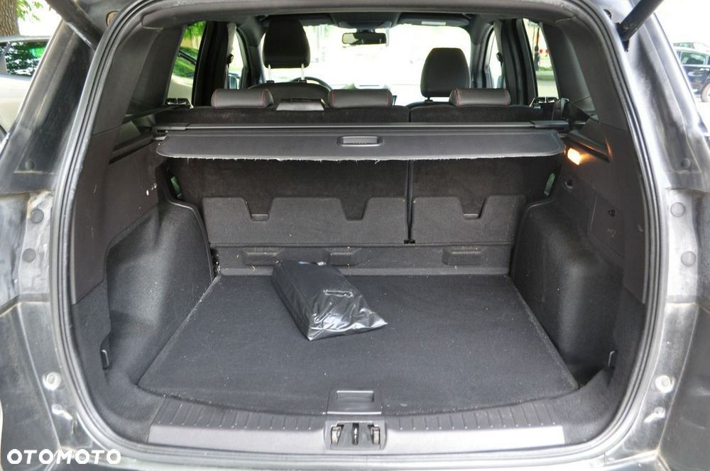 Ford Kuga - 10
