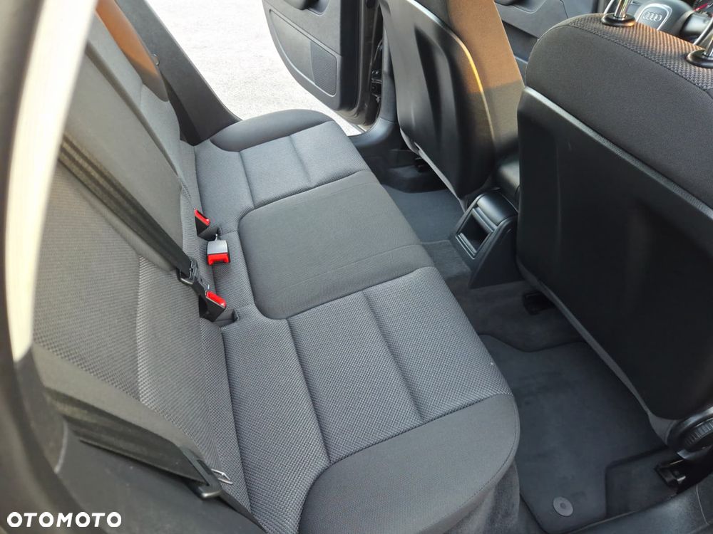 Audi A3 Sportback - 16