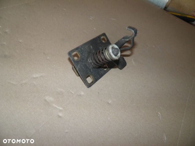 RYGIEL MASKI VOLVO 440 460 - 3