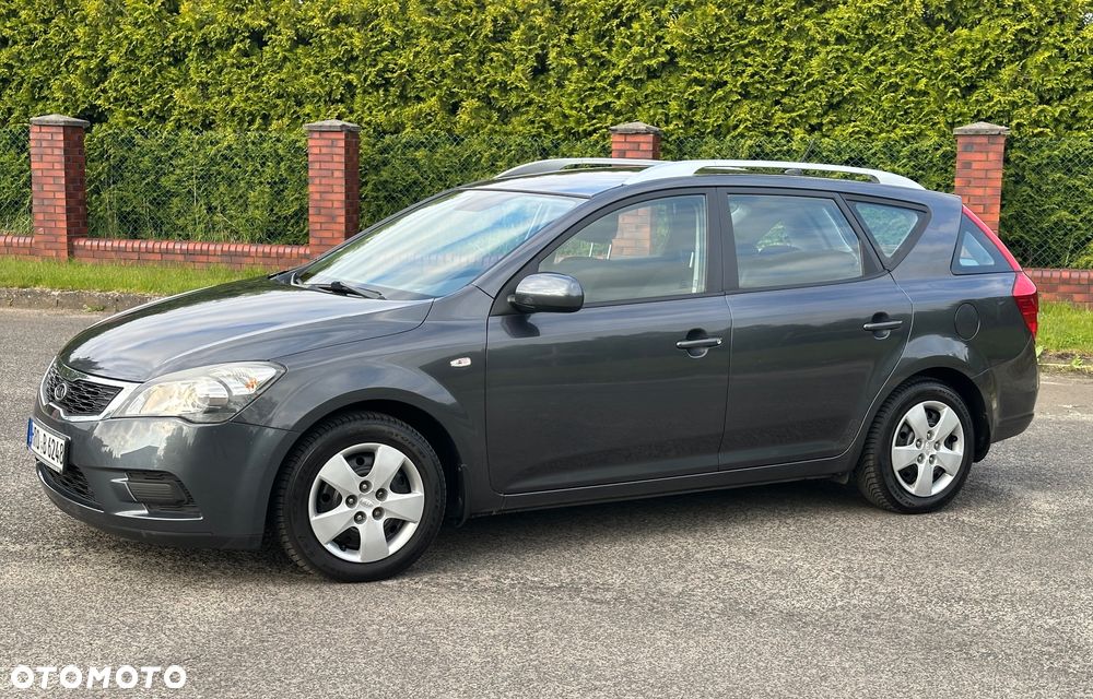 Kia Ceed - 7