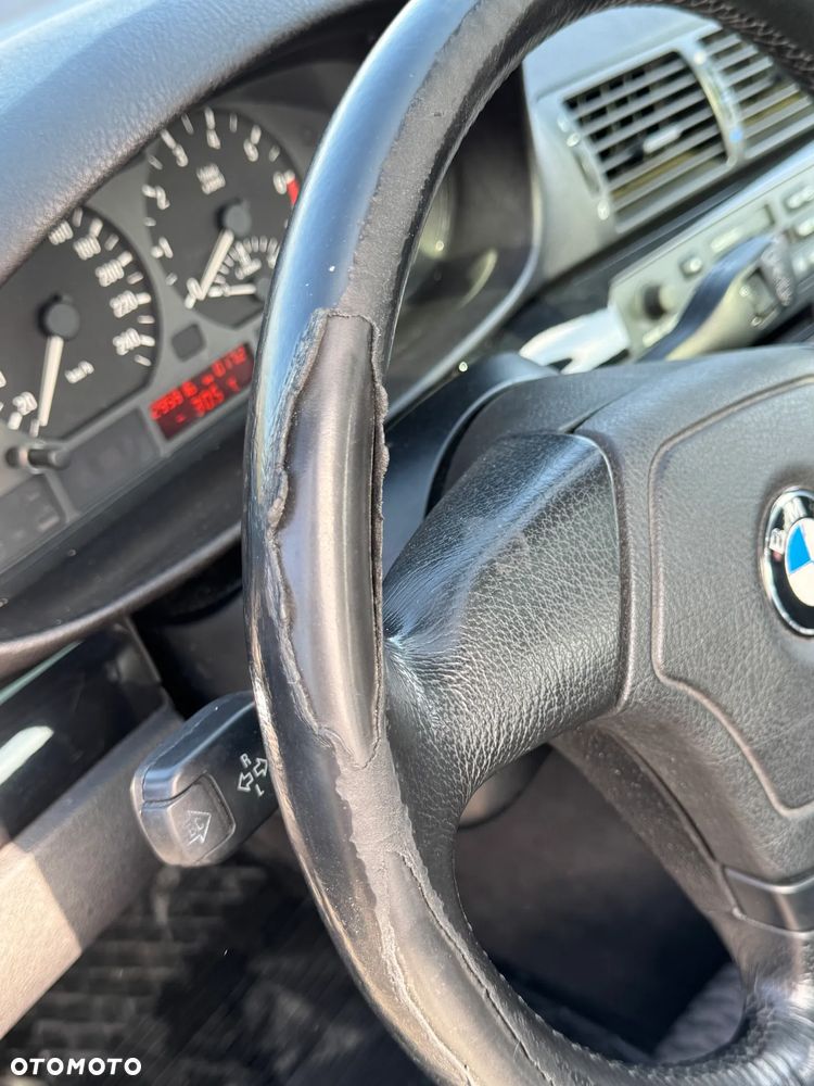 BMW Seria 3 323i - 20