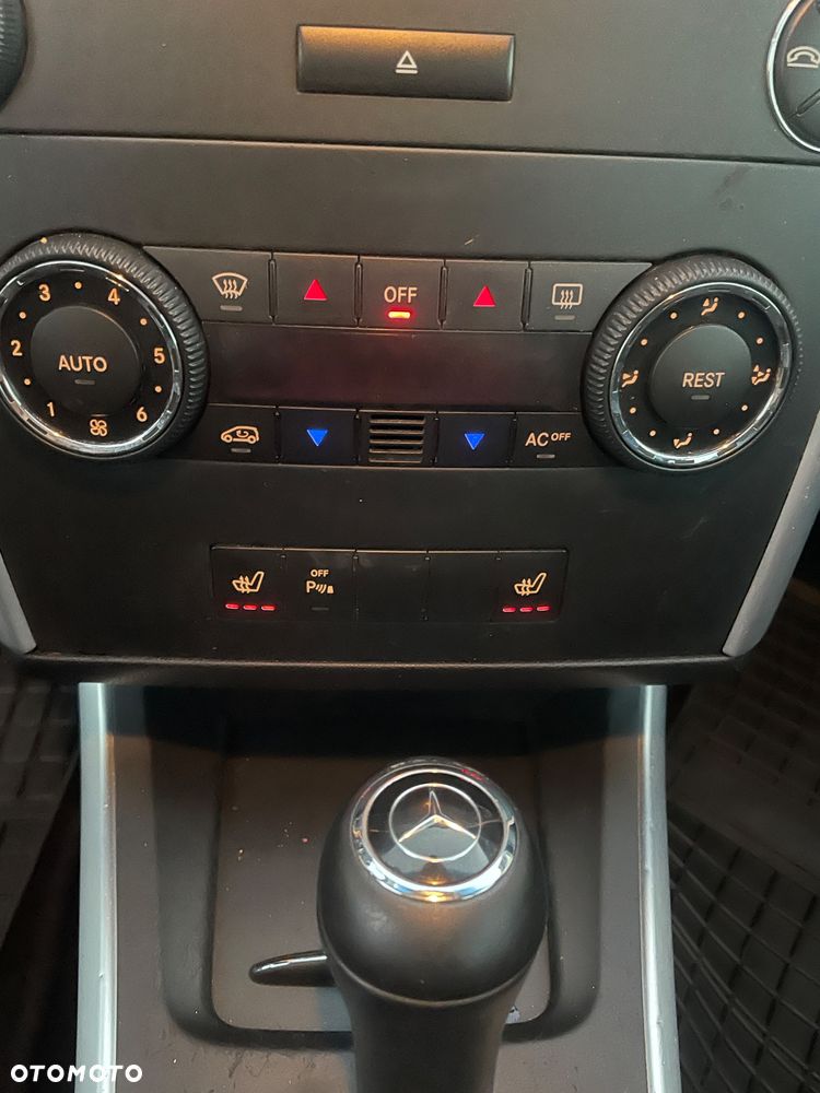 Mercedes-Benz Klasa B 200 CDI DPF Autotronic Special Edition - 15