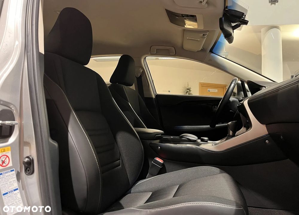 Lexus NX 300h Business Line - 23