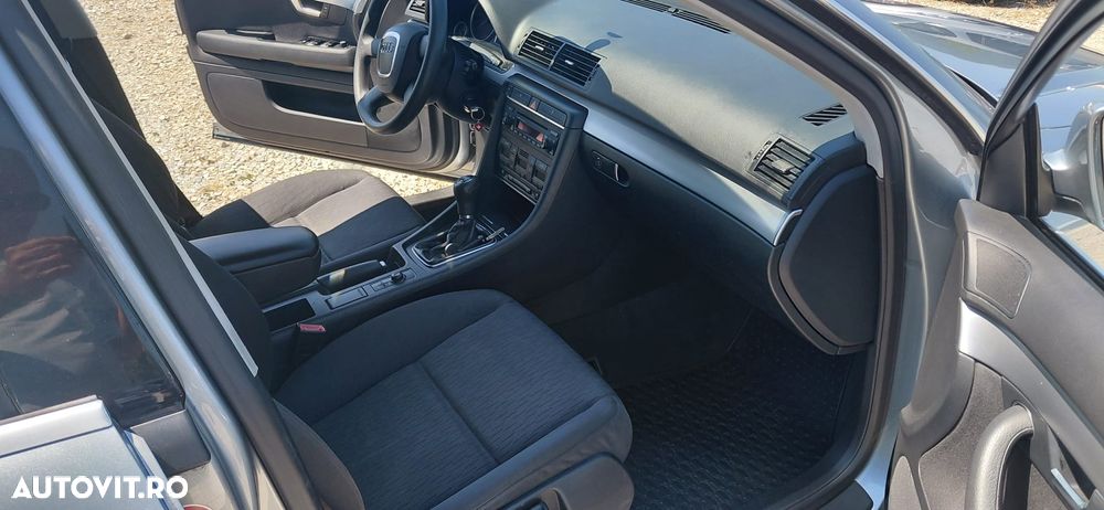 Audi A4 Avant 2.0 TDI - 5