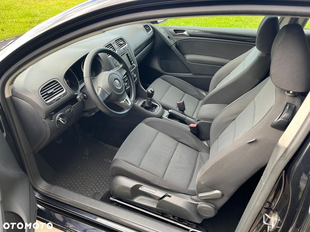 Volkswagen Golf - 5
