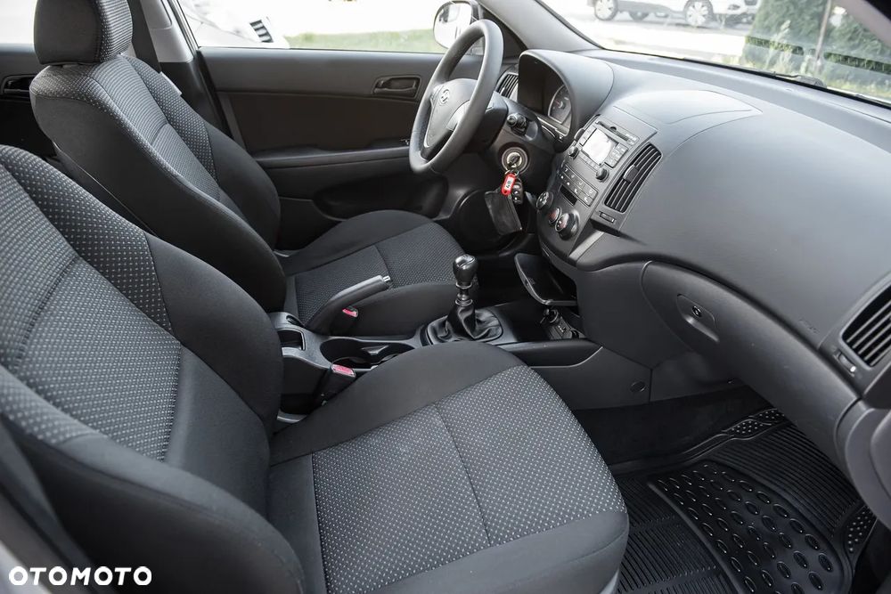 Hyundai i30 - 23