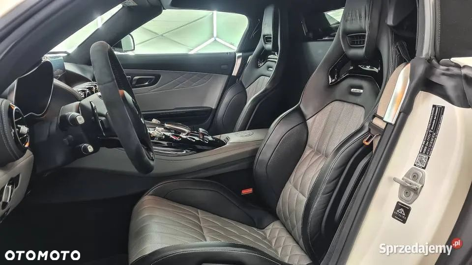 Mercedes-Benz AMG GT C - 39