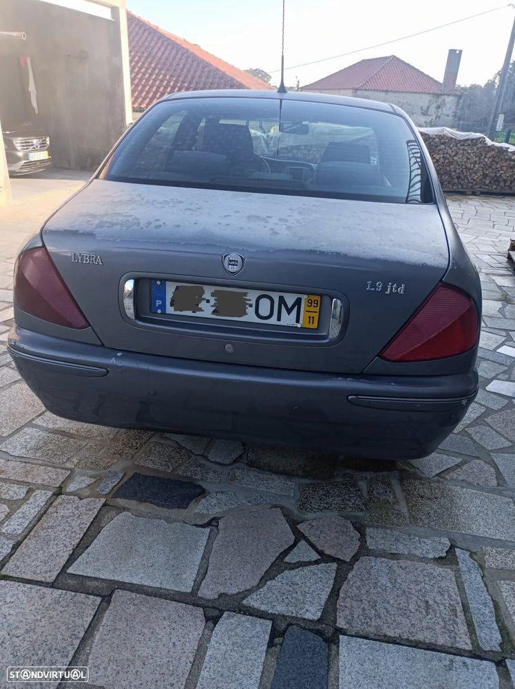 Lancia Lybra 1.9 JTD LX - 8