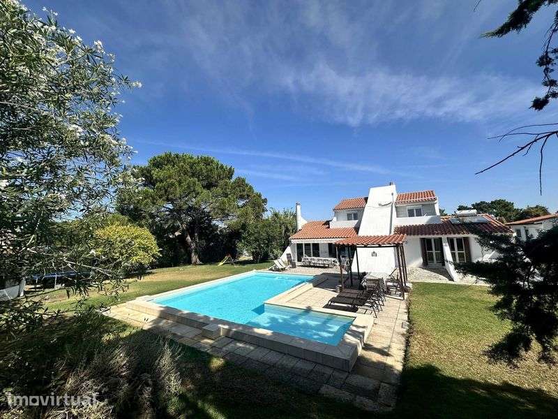 Vivenda com 5 quartos e 4 casas de banho - Grande imagem: 2/12