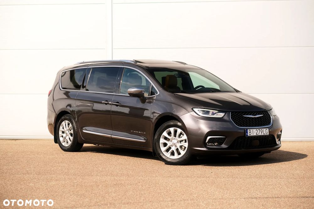 Chrysler Pacifica - 3