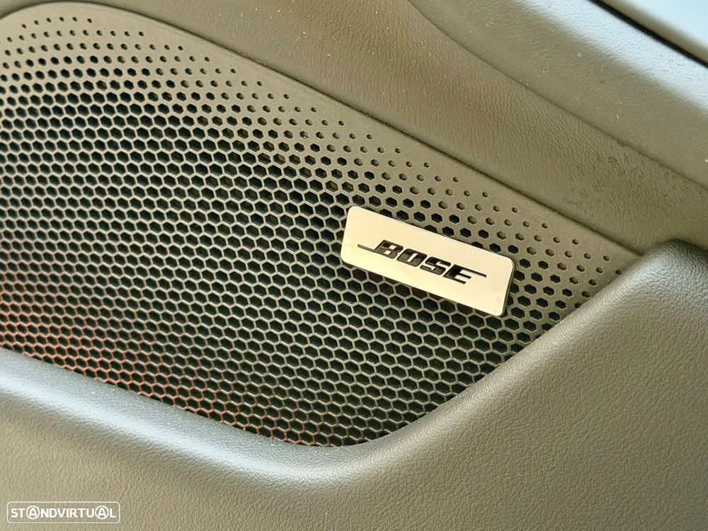 Porsche Taycan Sport Turismo 4S - 33
