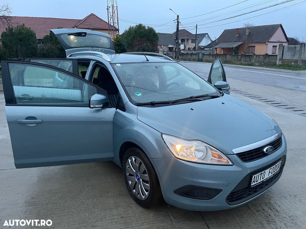 Ford Focus Turnier 1.6 TDCi DPF SYNC Edition - 27