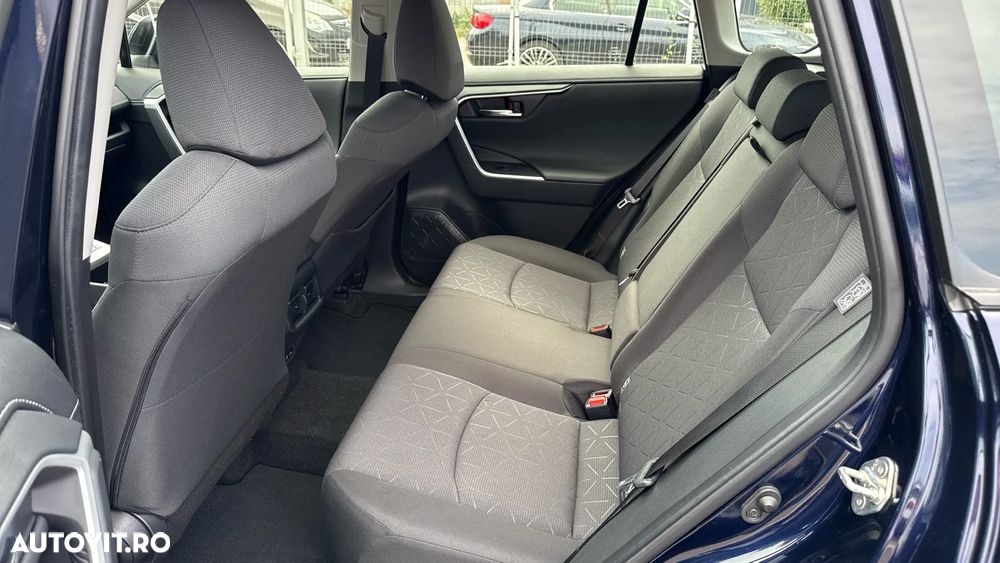 Toyota RAV4 - 13