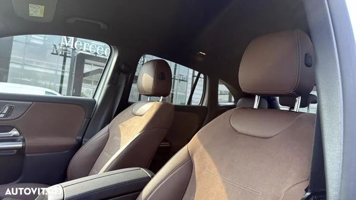 Mercedes-Benz GLA - 8