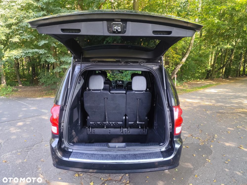 Dodge Grand Caravan 3.6 R/T - 7