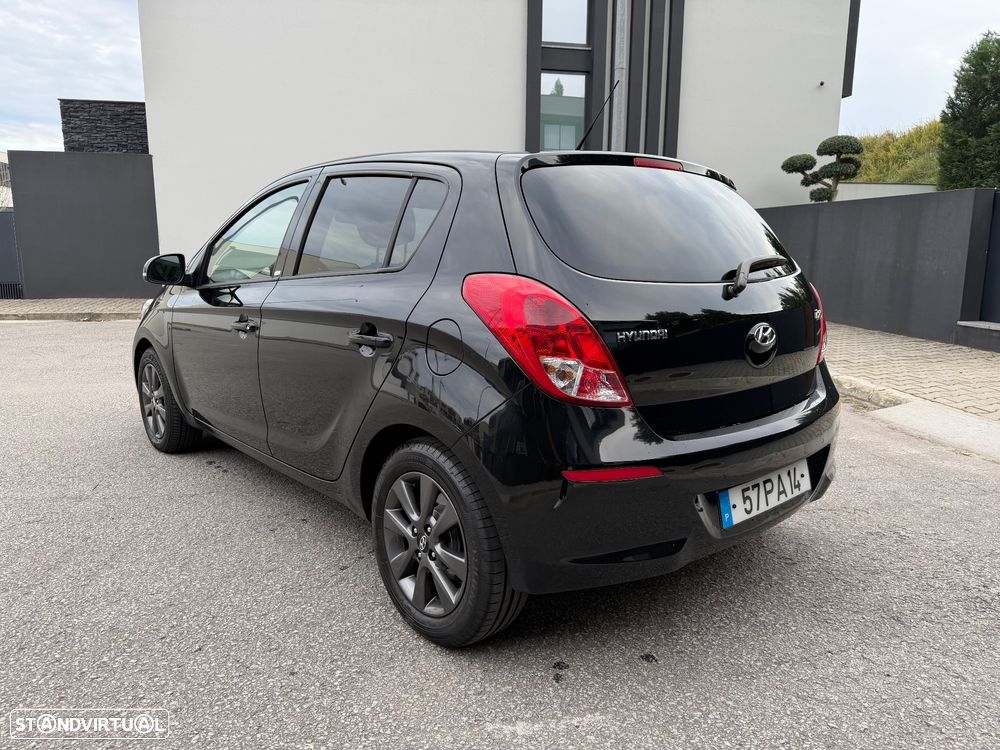 Hyundai i20 1.2 Intro Edition - 4