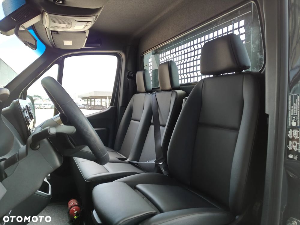 Mercedes-Benz Sprinter - 8