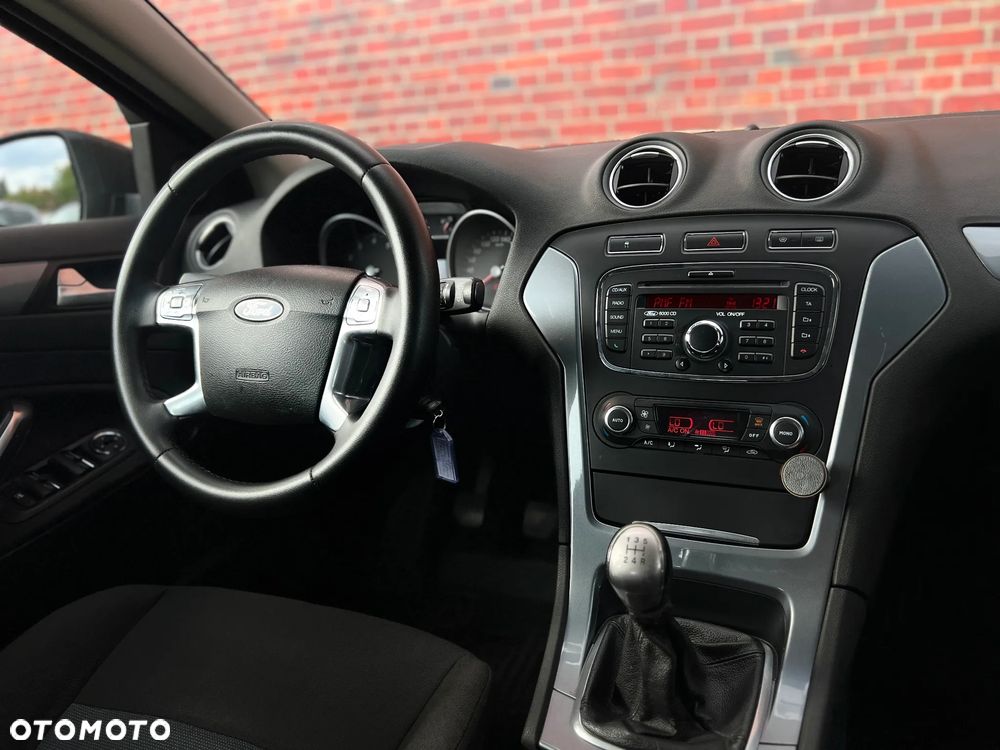Ford Mondeo - 7