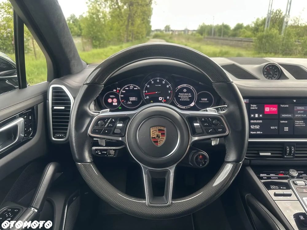 Porsche Cayenne - 17