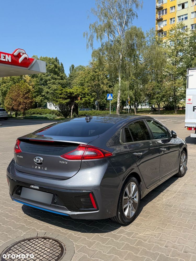 Hyundai IONIQ Hybrid Business - 4