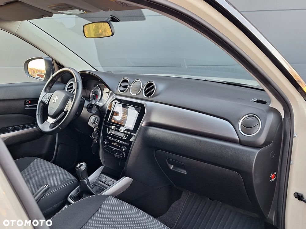 Suzuki Vitara - 6