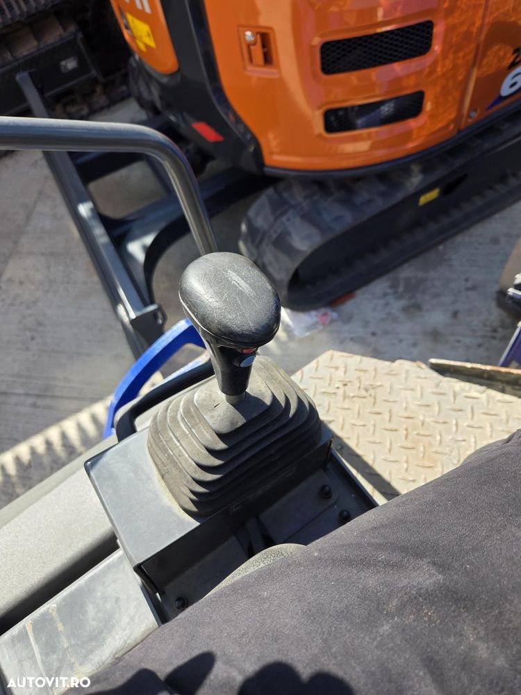 Ammann ARX45, 4,6tone, 2019, 1.444h, latime tambur 1,4m, motor Kubota 75CP, sistem stropire, sistem taiere asfalt, 2 joystickuri-FULL OPTION-posibilitate leasing 3 ani, rulat in Germania-STARE FOARTE BUNA-PROMOTIE 29.900 EUR+Tva - 29