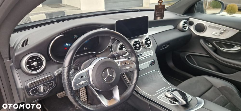 Mercedes-Benz Klasa C 220 d 4Matic 9G-TRONIC AMG Line Plus - 38
