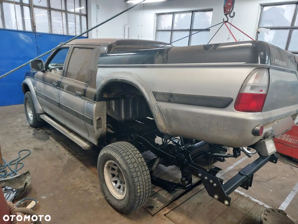 Mitsubishi L200 - 17