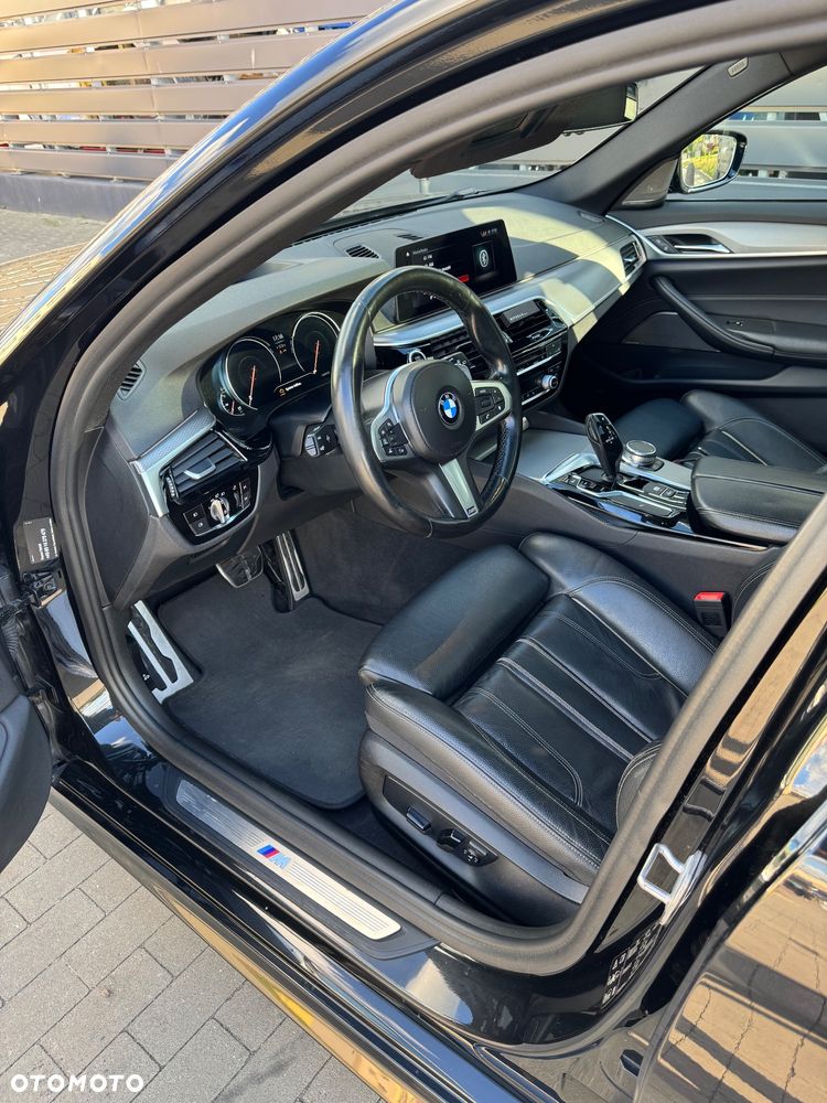 BMW Seria 5 ver-540d-xdrive-m-sport-sport - 7