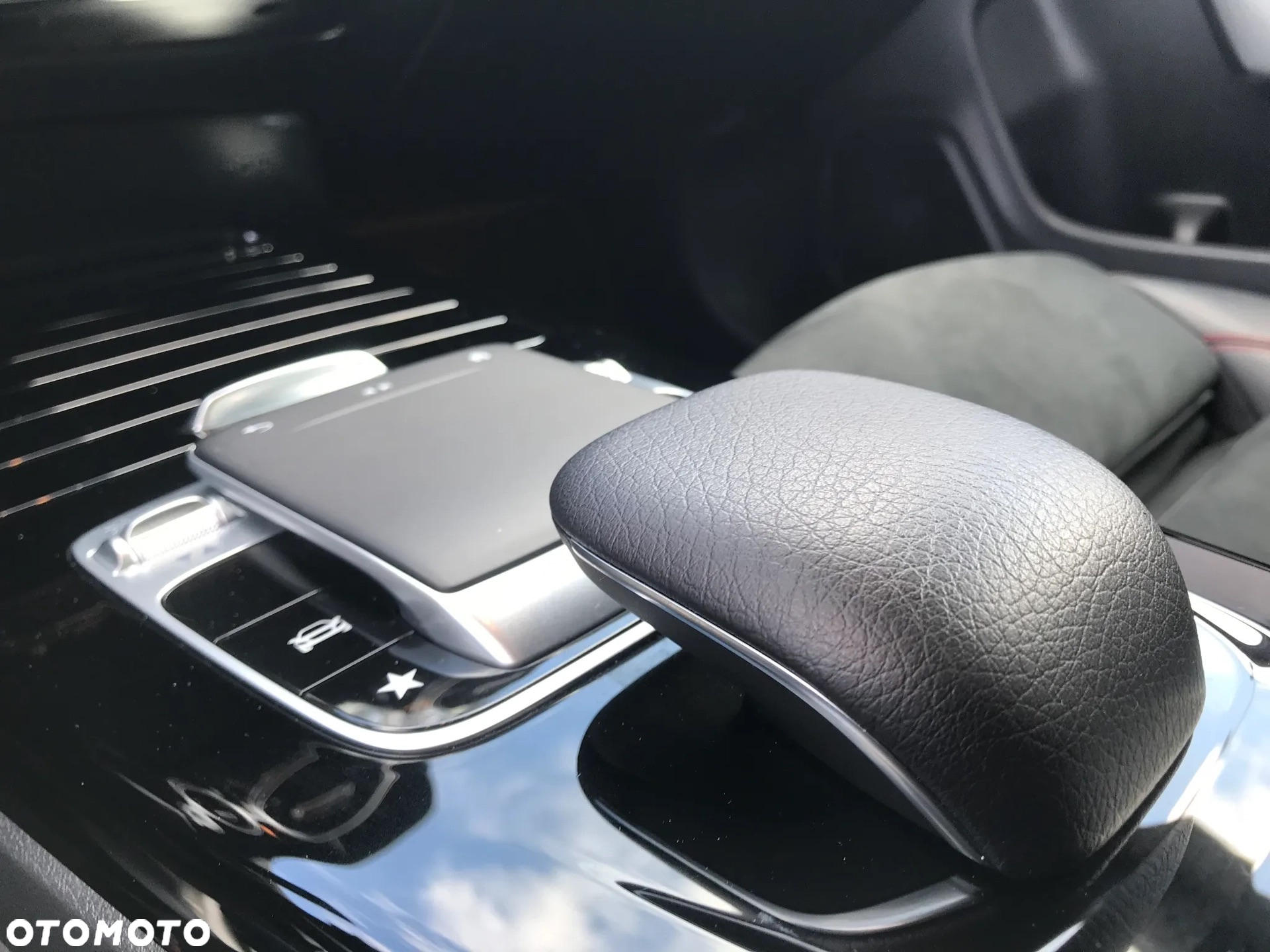 Mercedes-Benz CLA 200 d AMG Line 8G-DCT - 35