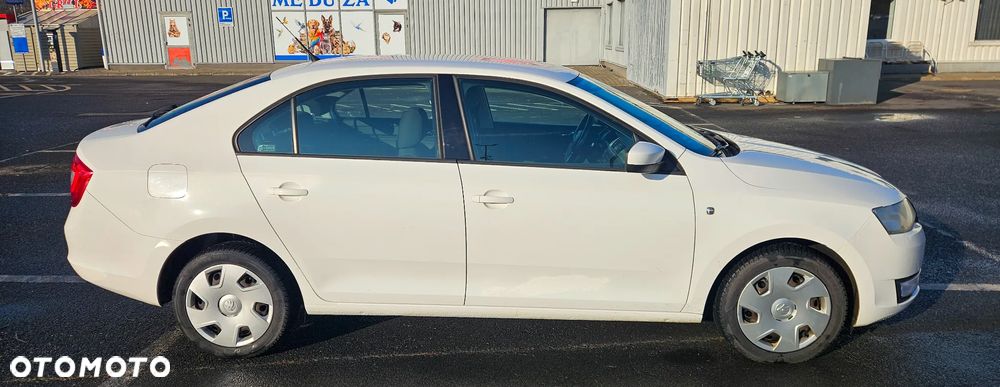 Skoda RAPID 1.6 TDI DPF Ambition - 14