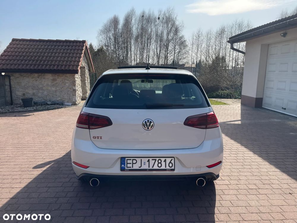 Volkswagen Golf GTI Performance BlueMotion Technology DSG - 6