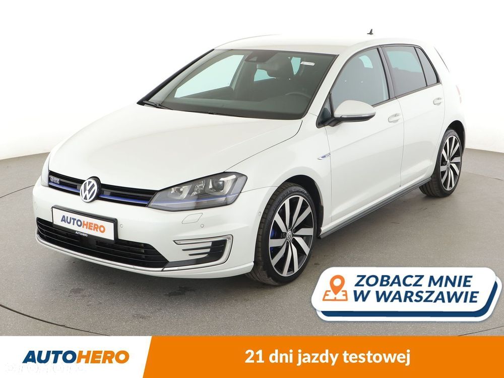 Volkswagen Golf - 1