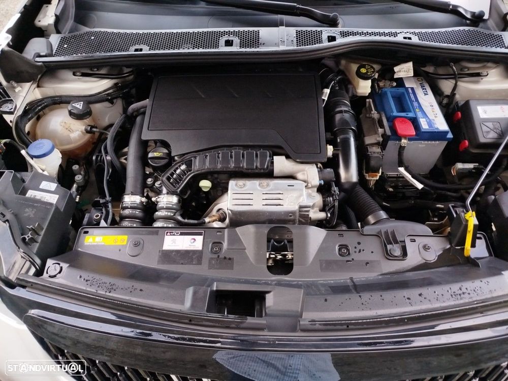 Peugeot 2008 1.2 PureTech GT Line - 37