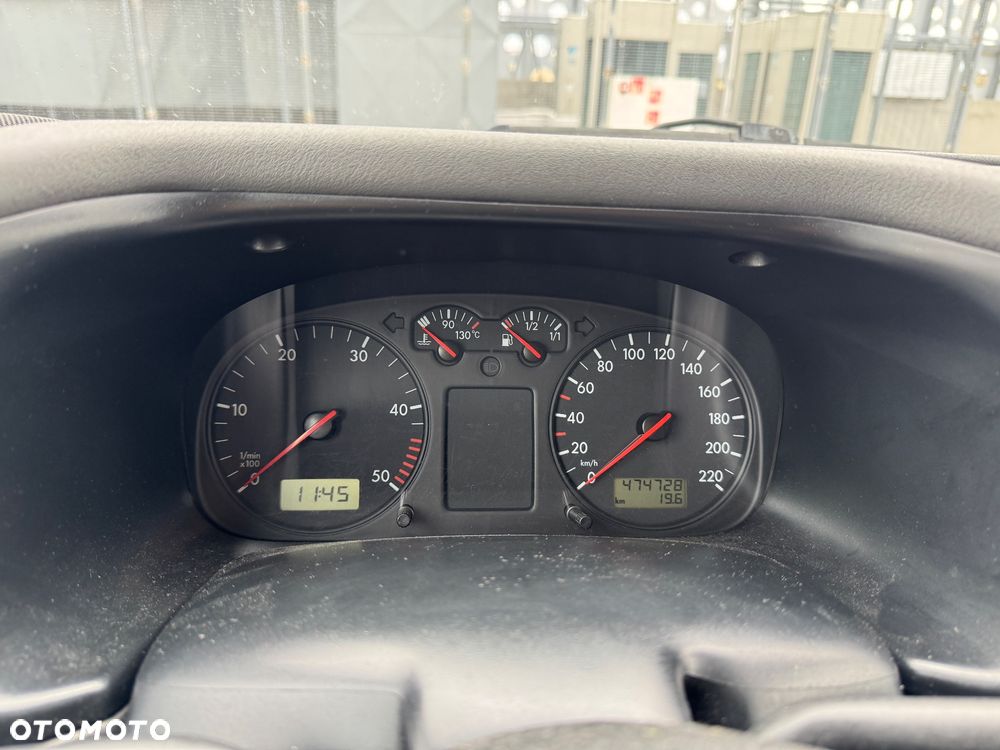 Volkswagen Transporter T4 TDI L - 12