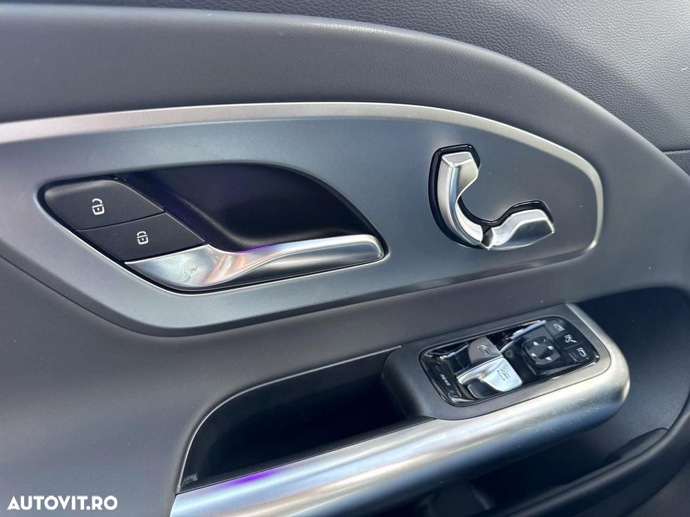 Mercedes-Benz CLA - 13