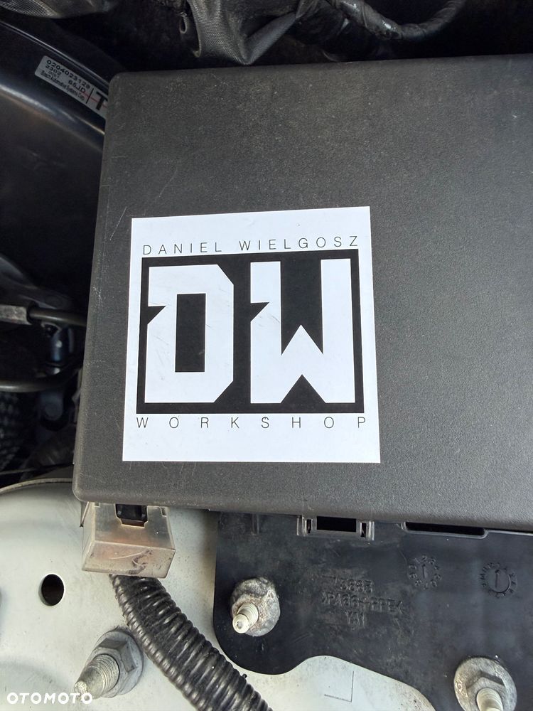 Suzuki Grand Vitara 2.4 De Luxe EU5 - 16