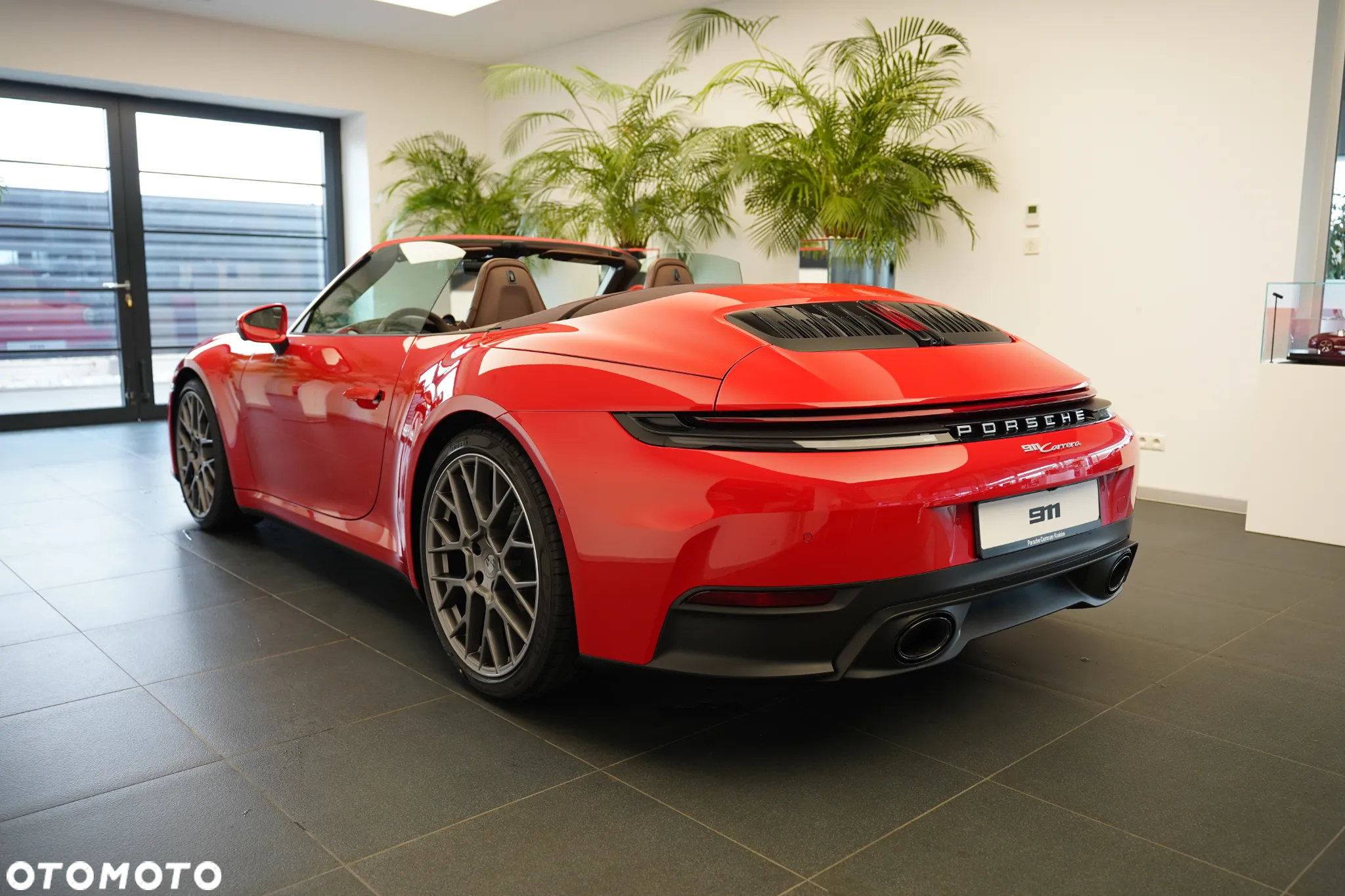 Porsche 911 Carrera Cabrio - 11