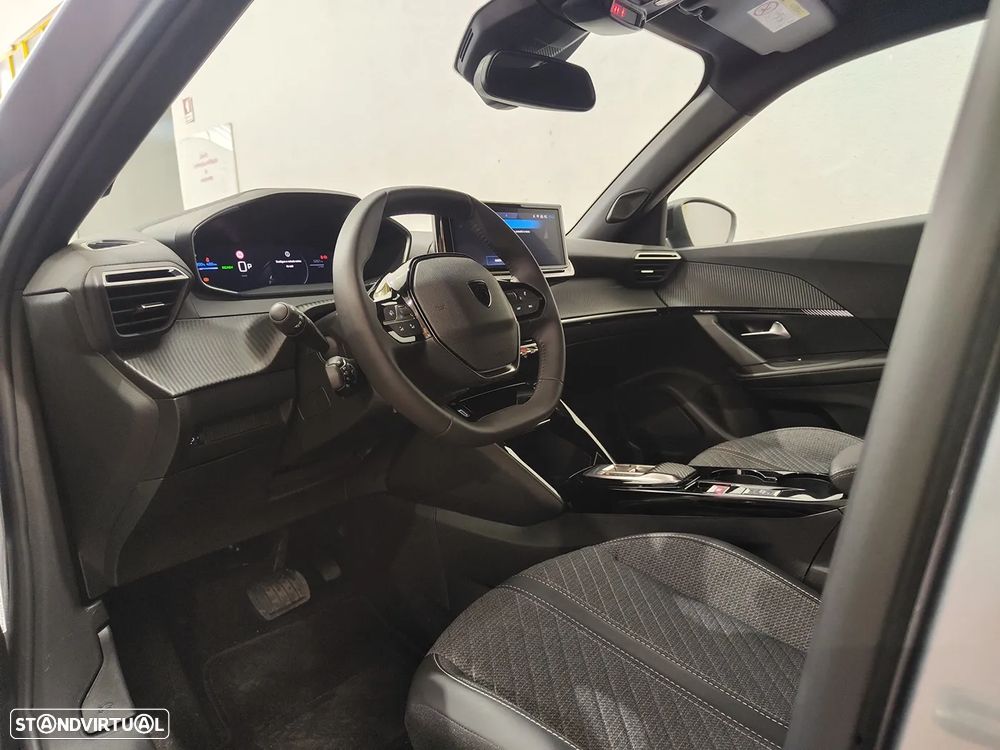 Peugeot e-2008 54 kWh Allure - 13