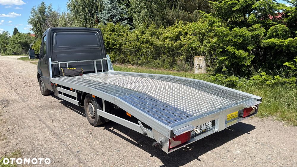 Mercedes-Benz Sprinter - 10
