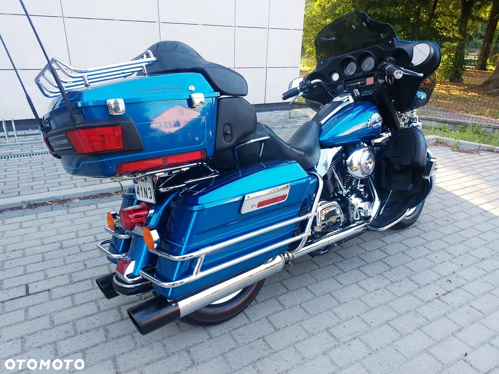 Harley-Davidson FLHTCU Ultra - 2