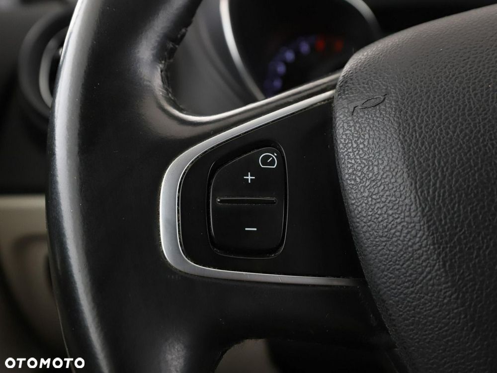 Renault Captur ENERGY TCe 120 EDC Crossborder - 31