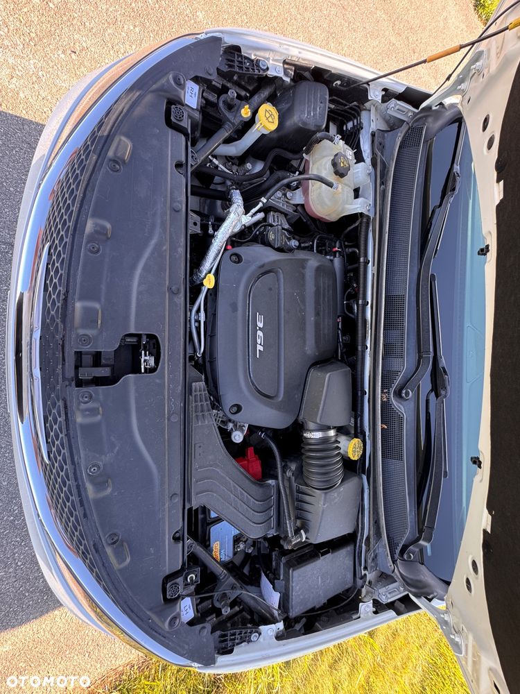 Chrysler Pacifica - 22