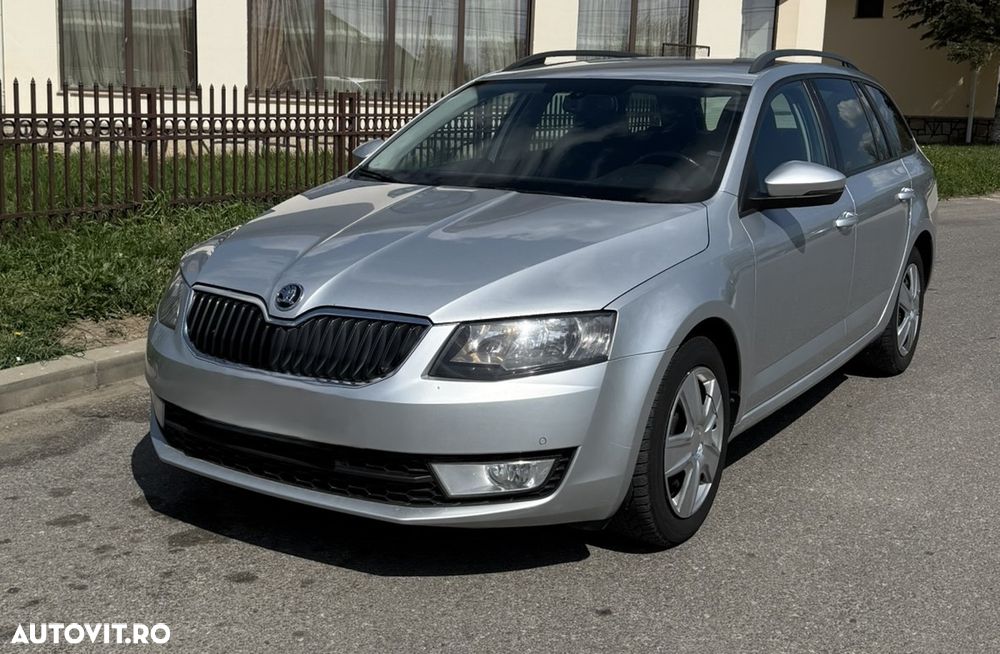 Skoda Octavia 2.0 TDI (Green tec) DSG Style - 2