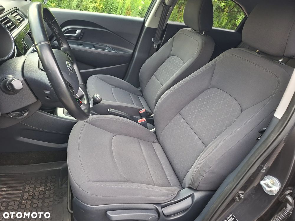 Kia Rio 1.2 Dream Team Edition - 8